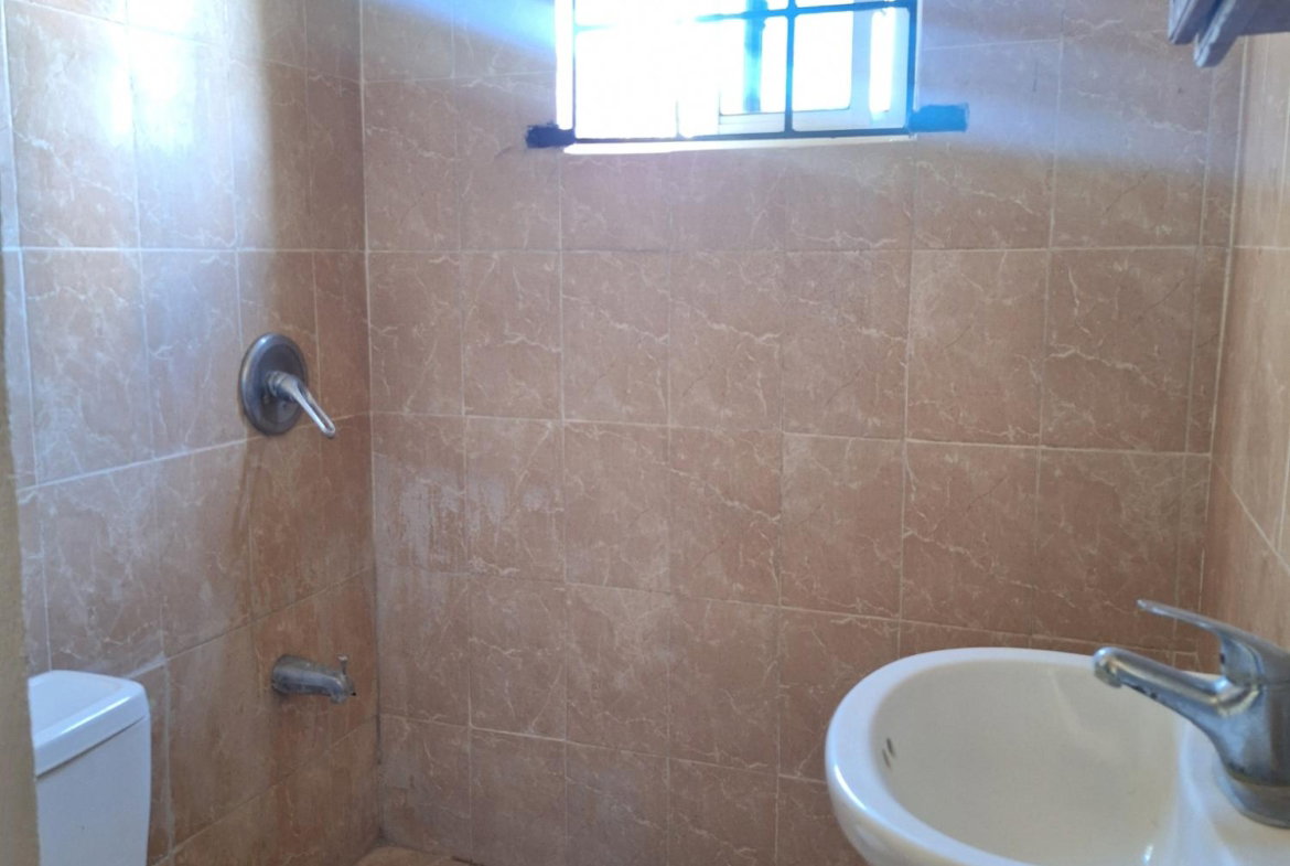 Fifth image of 334- East Queens Park in East Queens Park, St. Catherine, Jamaica - property is For Rent