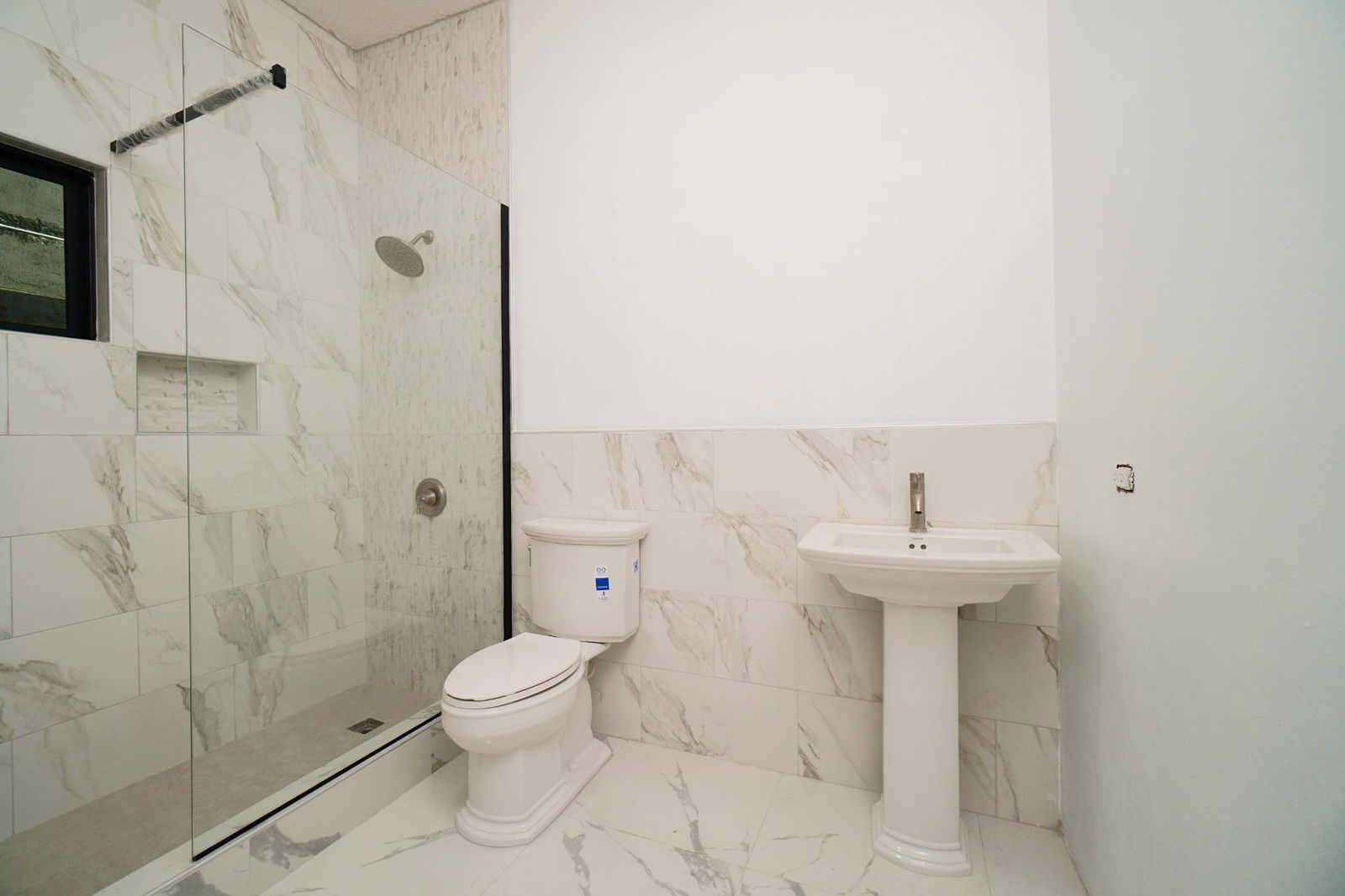 Eleventh image of Ambassador Heights in Kingston 8, St. Andrew, Jamaica - property is For Rent