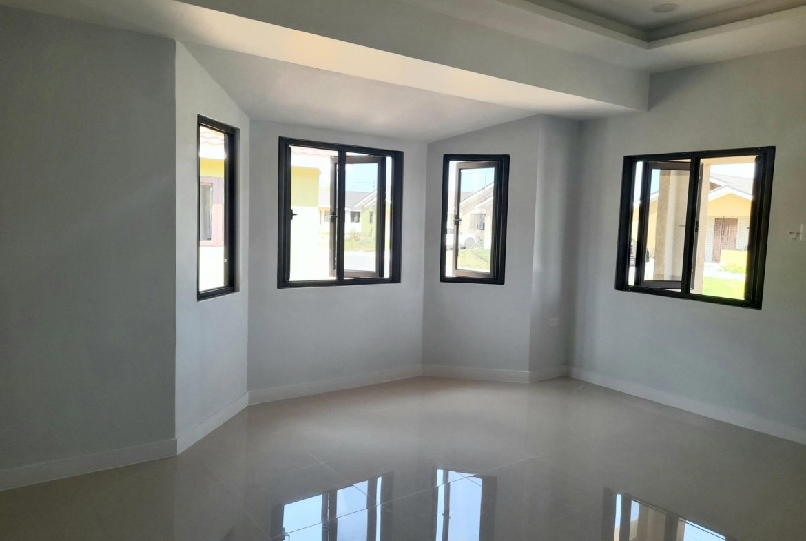 Second image of 472 Oak Estates Phase 1 in Portmore Pines, St. Catherine, Jamaica - property is For Rent