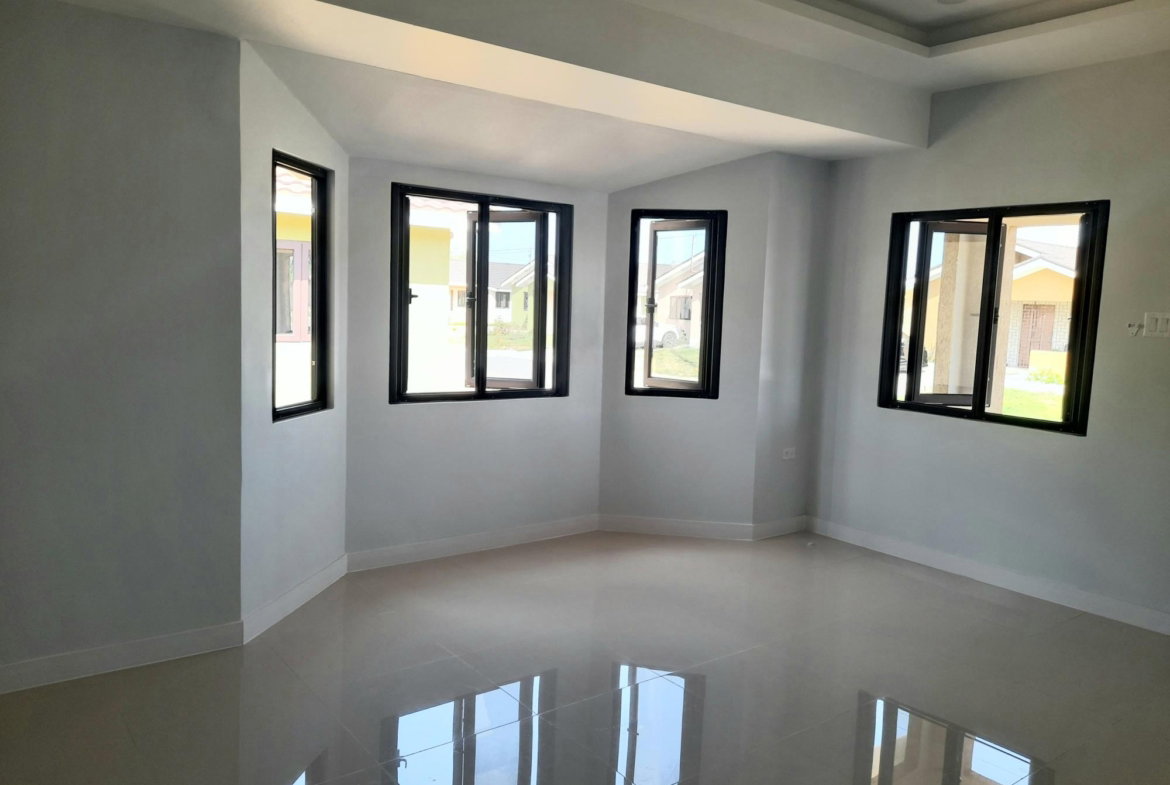 First image of 472 Oak Estates Phase 1 in Portmore Pines, St. Catherine, Jamaica - property is For Rent