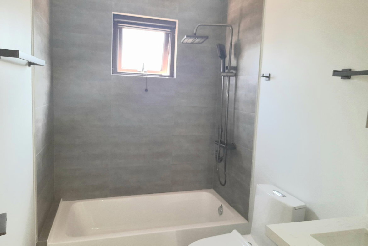 Thirteenth image of 472 Oak Estates Phase 1 in Portmore Pines, St. Catherine, Jamaica - property is For Rent