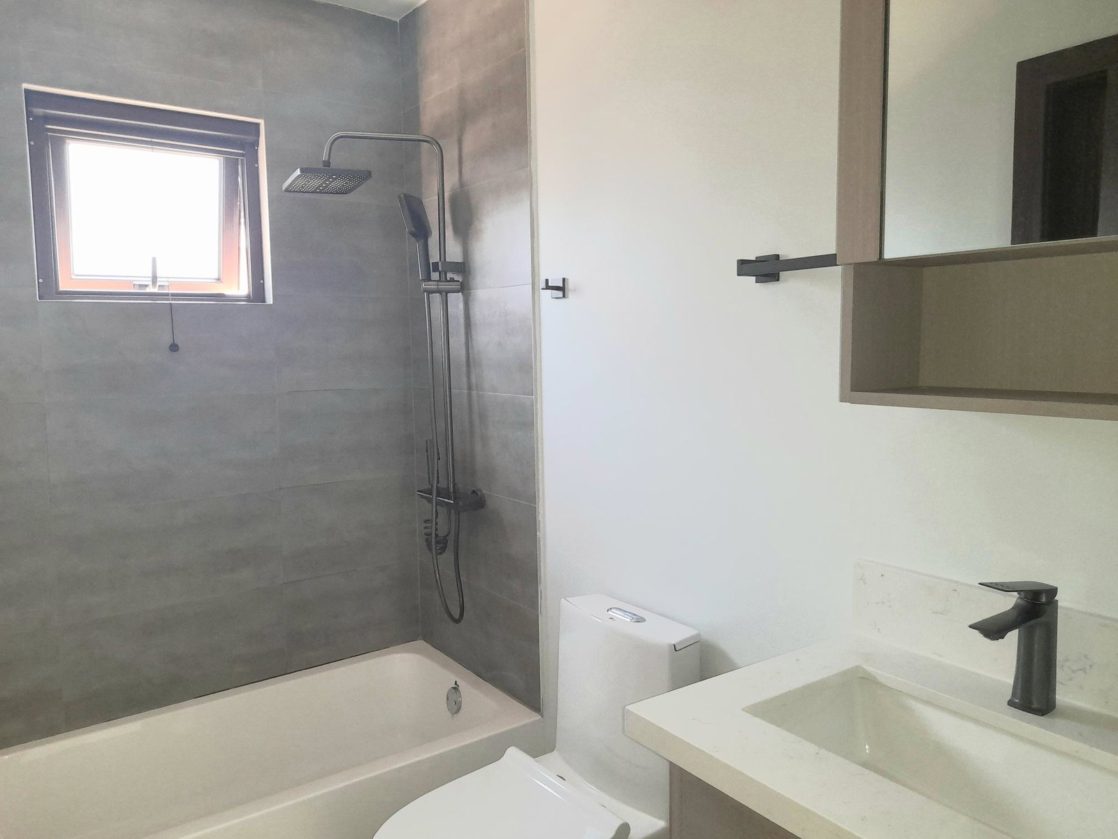 Fourteenth image of 472 Oak Estates Phase 1 in Portmore Pines, St. Catherine, Jamaica - property is For Rent