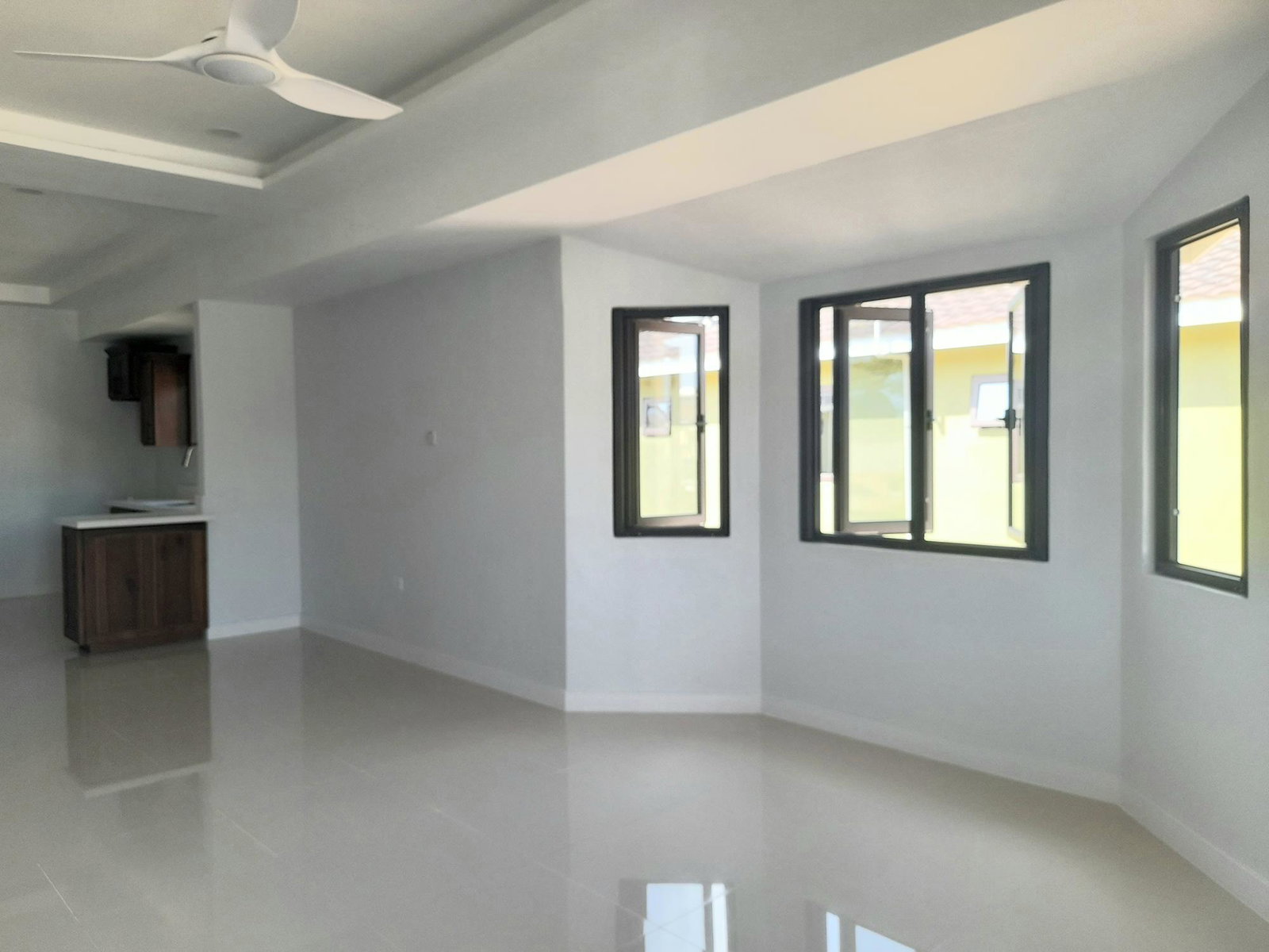 Fourth image of 472 Oak Estates Phase 1 in Portmore Pines, St. Catherine, Jamaica - property is For Rent