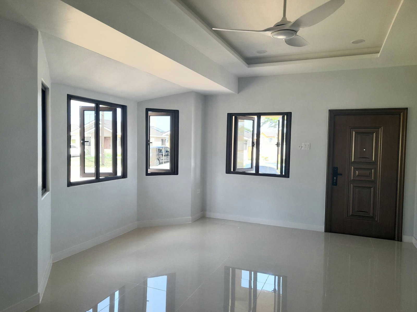 Sixth image of 472 Oak Estates Phase 1 in Portmore Pines, St. Catherine, Jamaica - property is For Rent