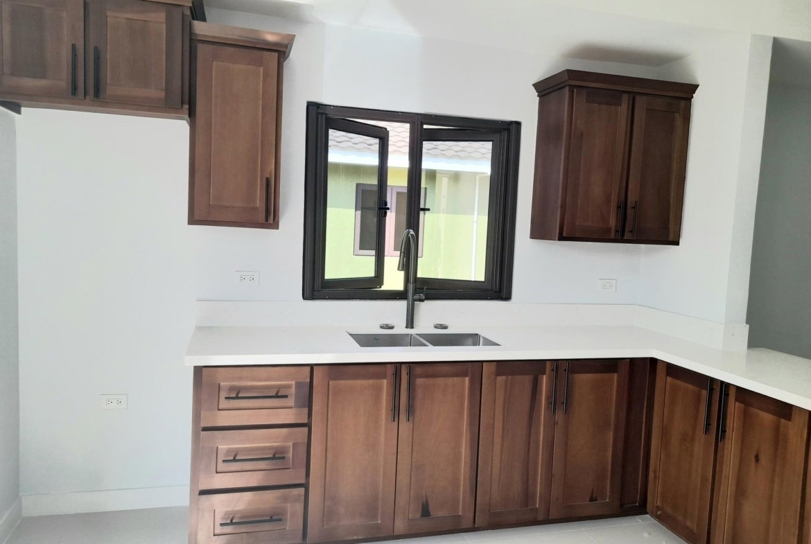 Ninth image of 472 Oak Estates Phase 1 in Portmore Pines, St. Catherine, Jamaica - property is For Rent