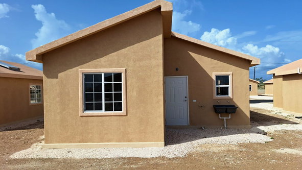 Fourth image of 32 Crimson Crescent in Phoenix Park, St. Catherine, Jamaica - property is For Rent