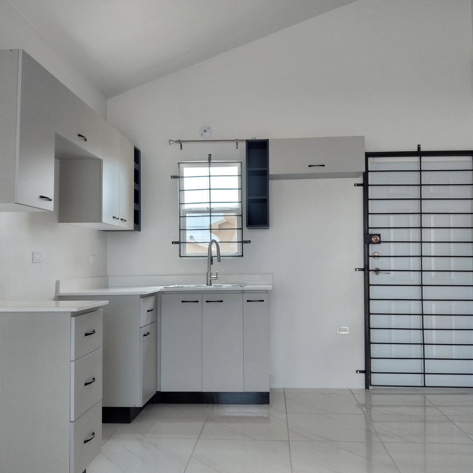 Third image of 533 Phoenix Park Village 2 in Greater Portmore, St. Catherine, Jamaica - property is For Rent