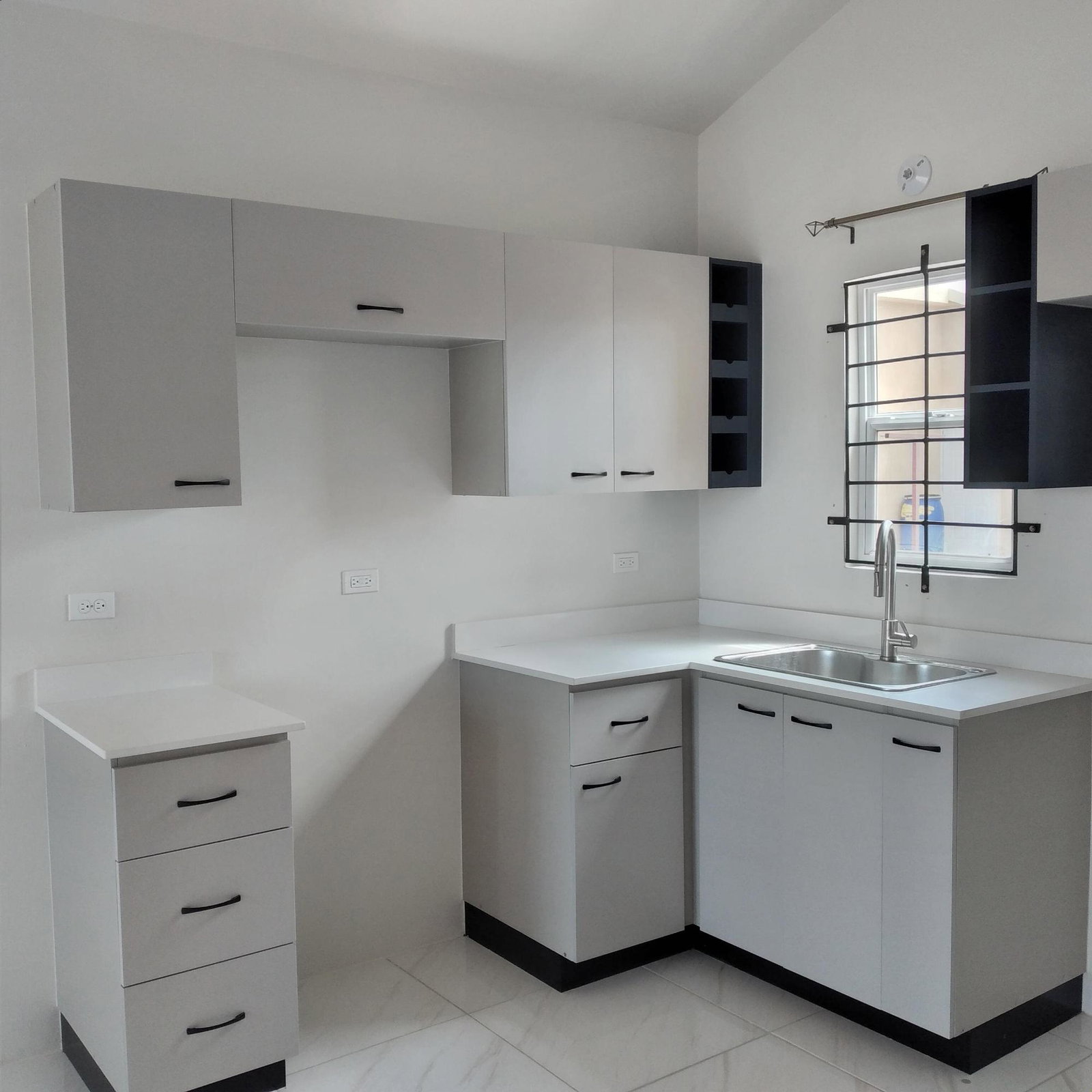 Fourth image of 533 Phoenix Park Village 2 in Greater Portmore, St. Catherine, Jamaica - property is For Rent