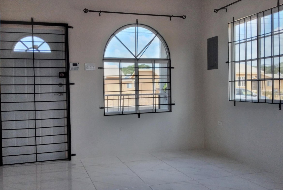 Fifth image of 533 Phoenix Park Village 2 in Greater Portmore, St. Catherine, Jamaica - property is For Rent