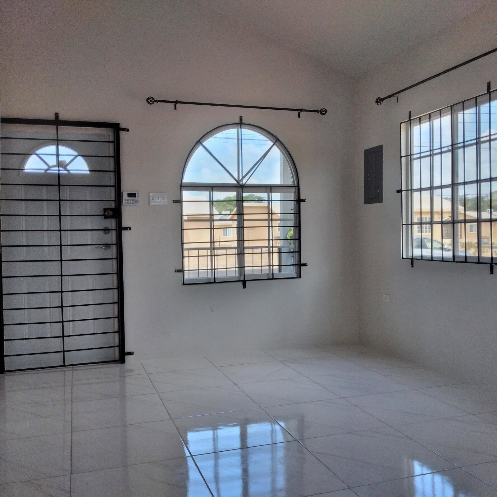 Fifth image of 533 Phoenix Park Village 2 in Greater Portmore, St. Catherine, Jamaica - property is For Rent