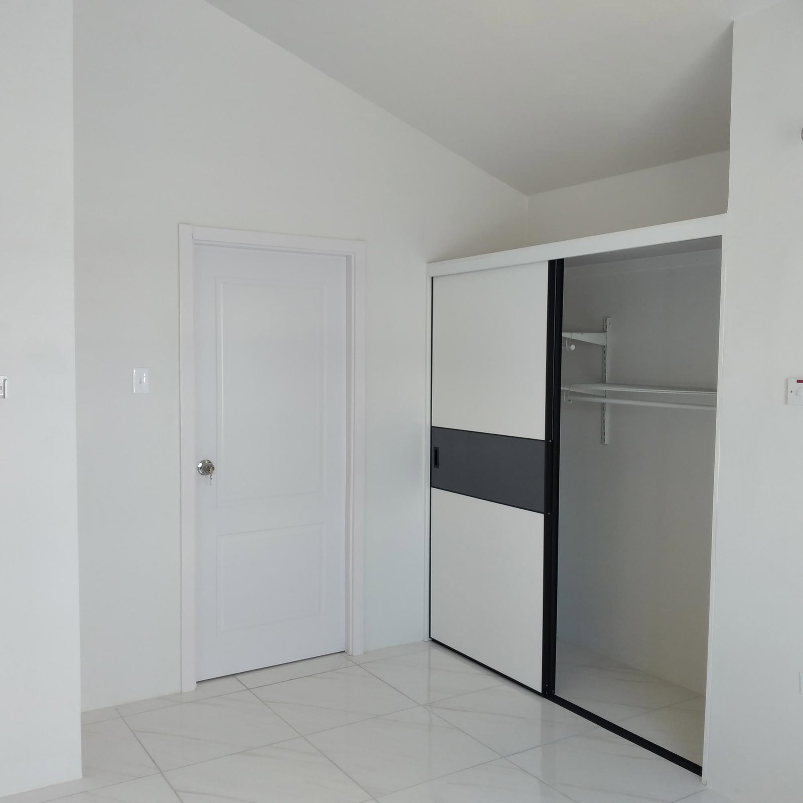 Eighth image of 533 Phoenix Park Village 2 in Greater Portmore, St. Catherine, Jamaica - property is For Rent