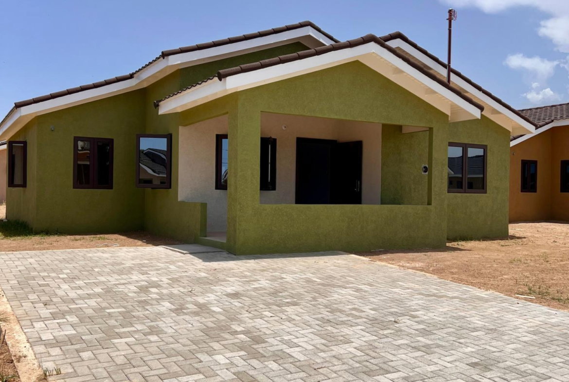 First image of 196 Oak Estate in Greater Portmore, St. Catherine, Jamaica - property is For Rent