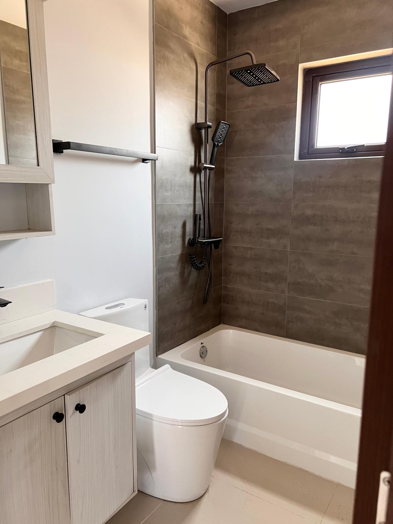 Fifteenth image of 196 Oak Estate in Greater Portmore, St. Catherine, Jamaica - property is For Rent