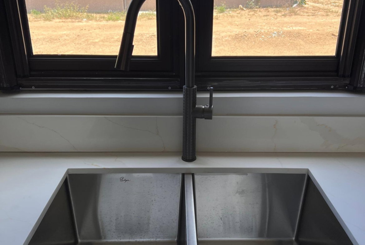 Fifth image of 196 Oak Estate in Greater Portmore, St. Catherine, Jamaica - property is For Rent