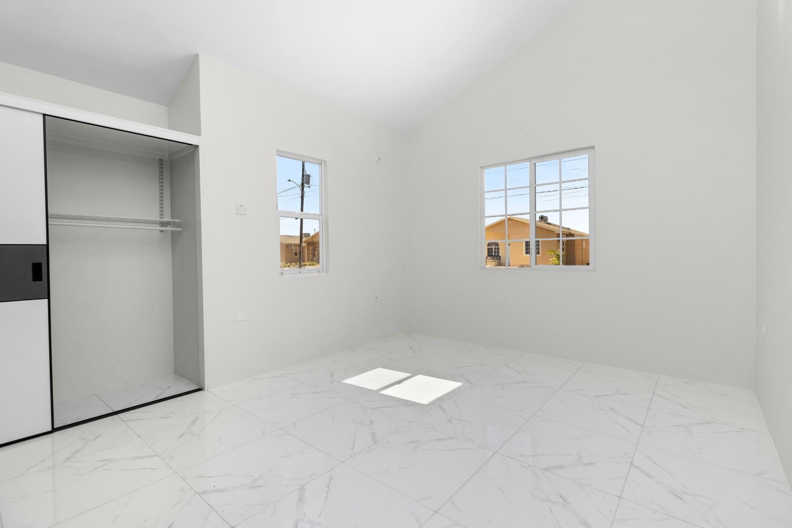 Sixth image of Phoenix Park Villiage Pha in Phoenix Park, St. Catherine, Jamaica - property is For Rent