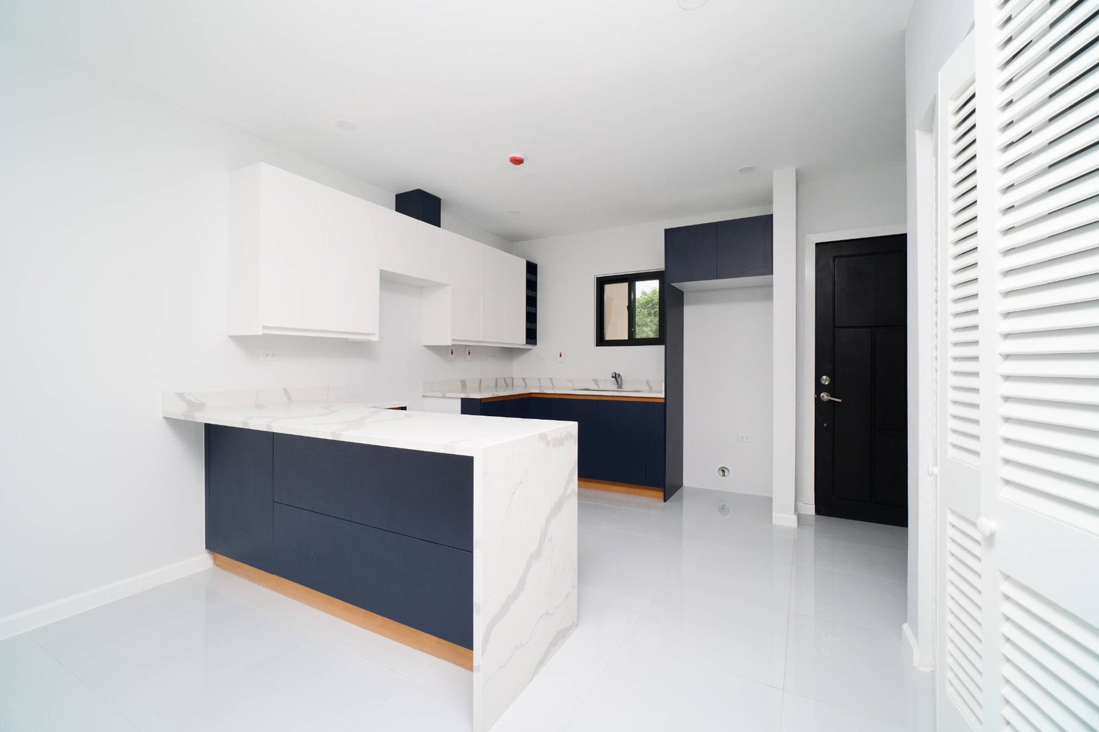 Third image of 303-12 Dulwich Drive in Kingston 8, St. Andrew, Jamaica - property is For Rent