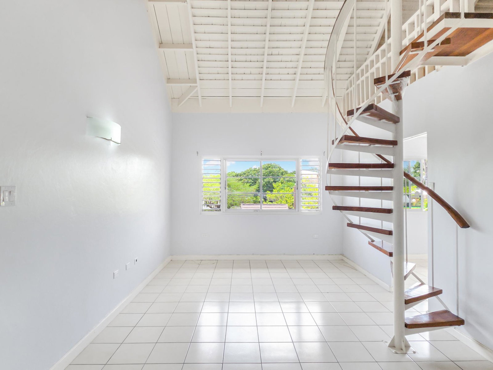 Second image of 15-2 Braemar Ave in Kingston 5, St. Andrew, Jamaica - property is For Rent