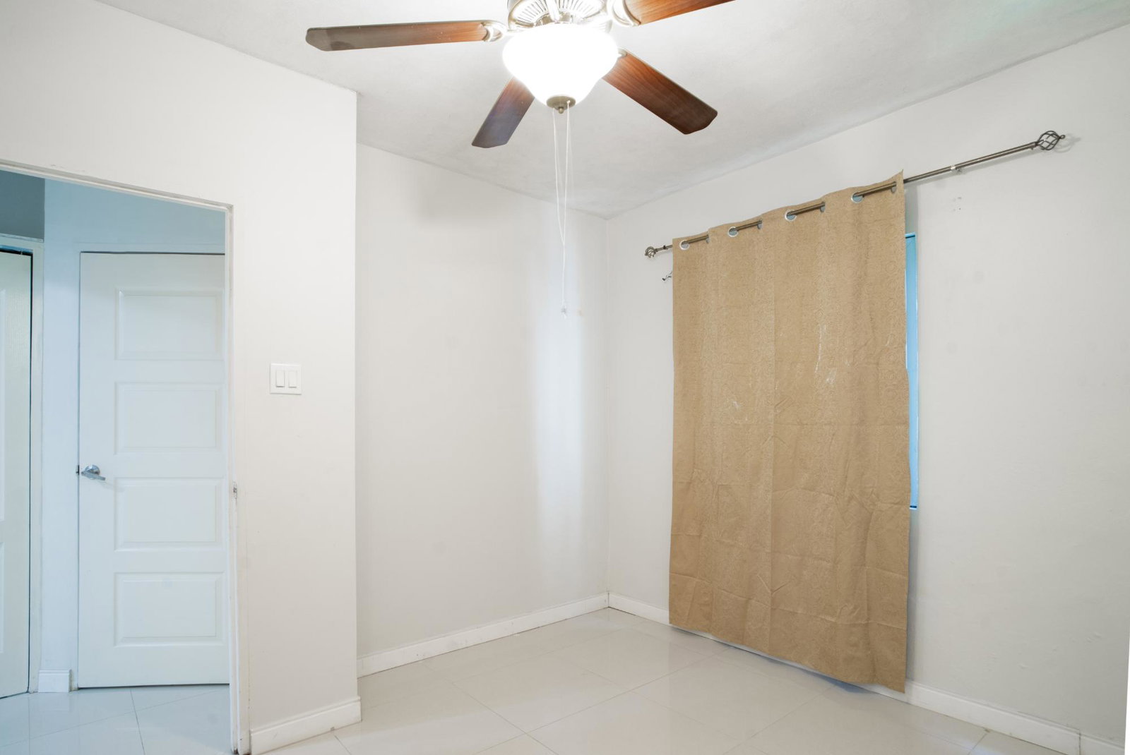 Sixth image of 2-60 Sunset Avenue in Kingston 8, St. Andrew, Jamaica - property is For Rent