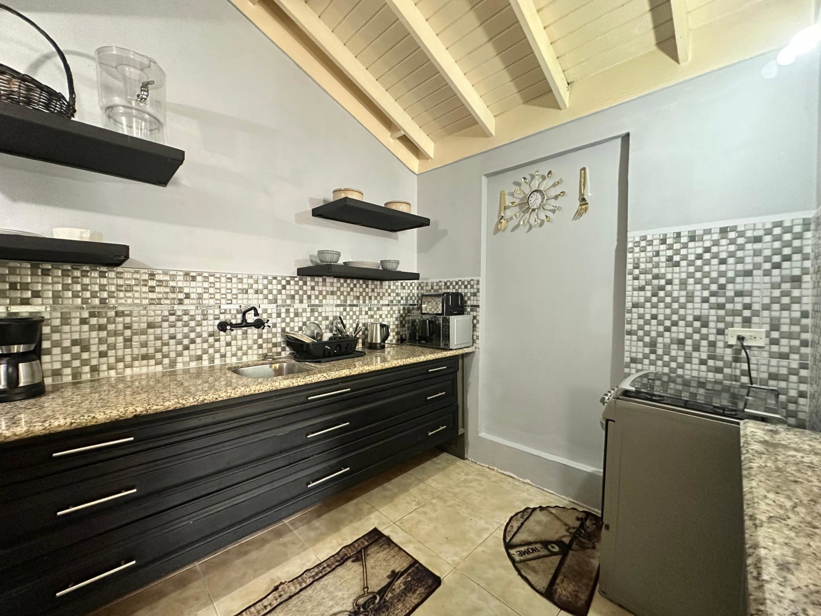 Charming-2-Bedroom-Apartment-for-Rent-in-Stonebrook-Vista-Trelawny Ninth image of 1-124 Diamond Drive, Stonebrook in STONEBROOK VISTA, Trelawny, Jamaica - property is For Rent