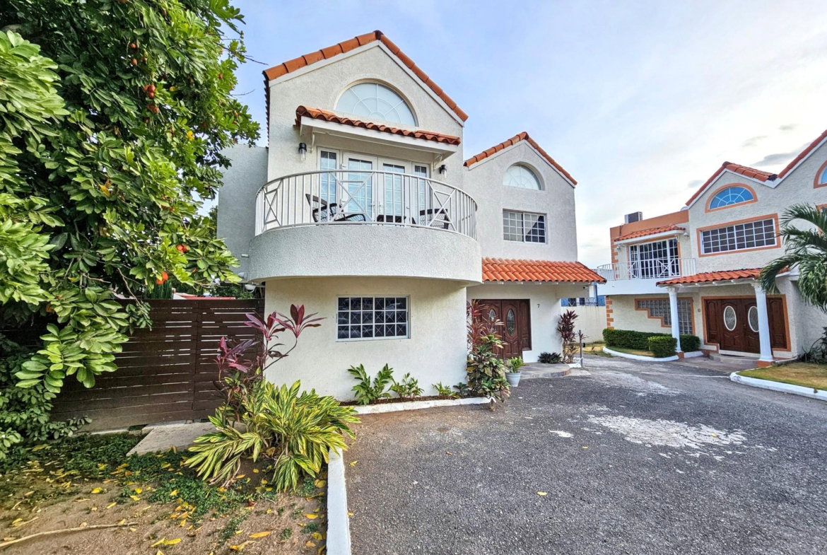 Second image of 7- 2 Tyndhurst Avenue in Kingston 6, St. Andrew, Jamaica - property is For Rent