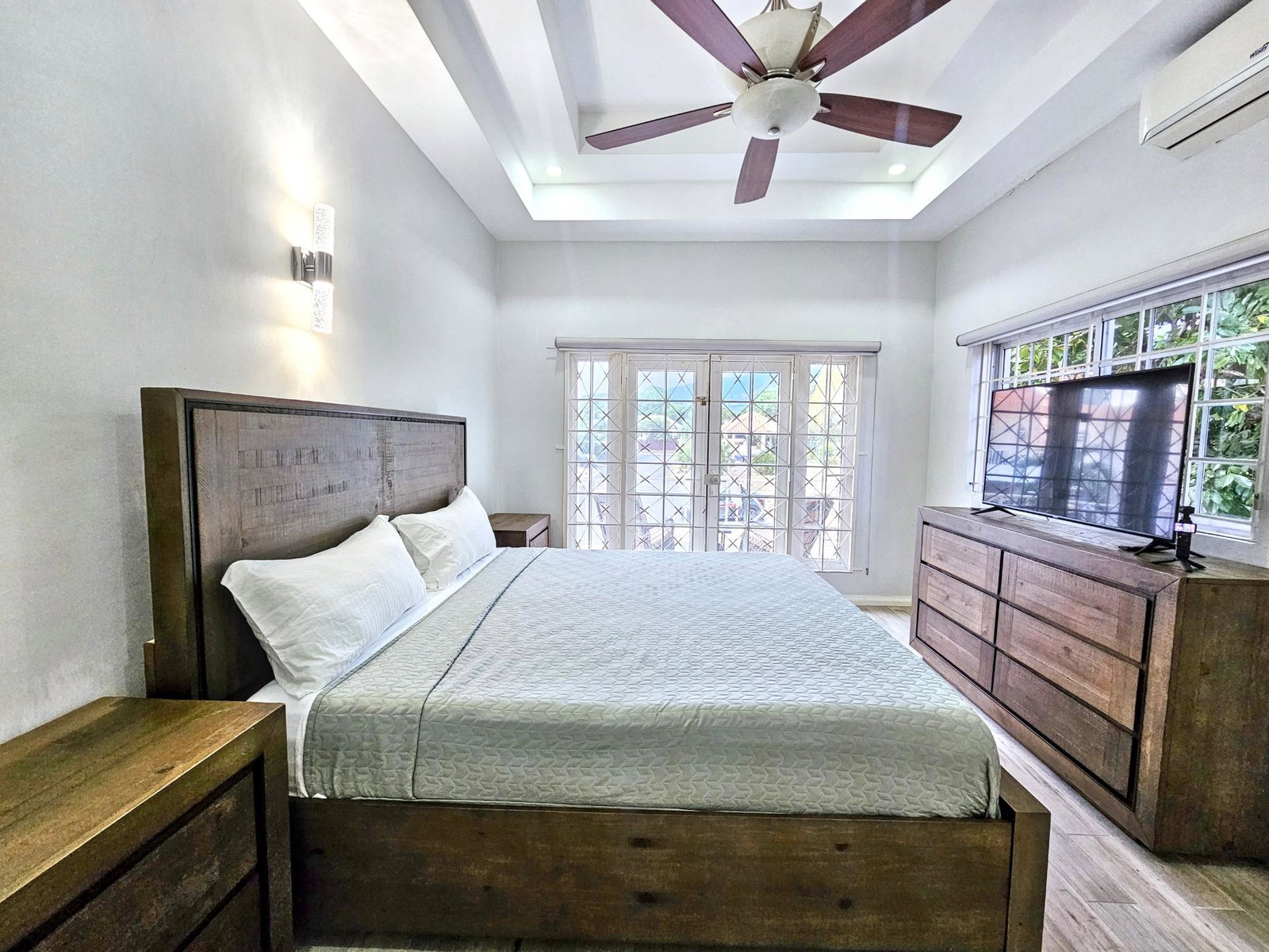 Charming-2-Bedroom-Detached-House-for-Rent-in-Kingstons-Golden-Triangle Eleventh image of 7- 2 Tyndhurst Avenue in Kingston 6, St. Andrew, Jamaica - property is For Rent