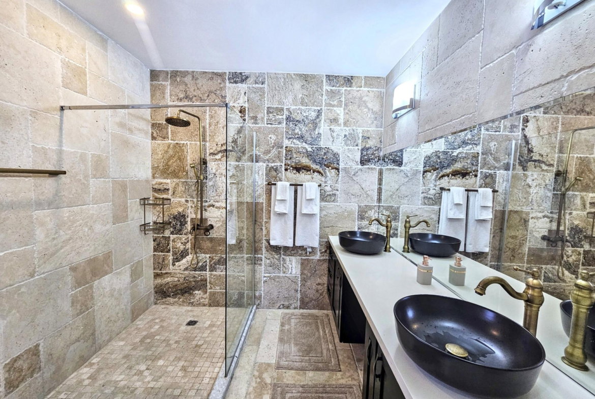 Sixteenth image of 7- 2 Tyndhurst Avenue in Kingston 6, St. Andrew, Jamaica - property is For Rent