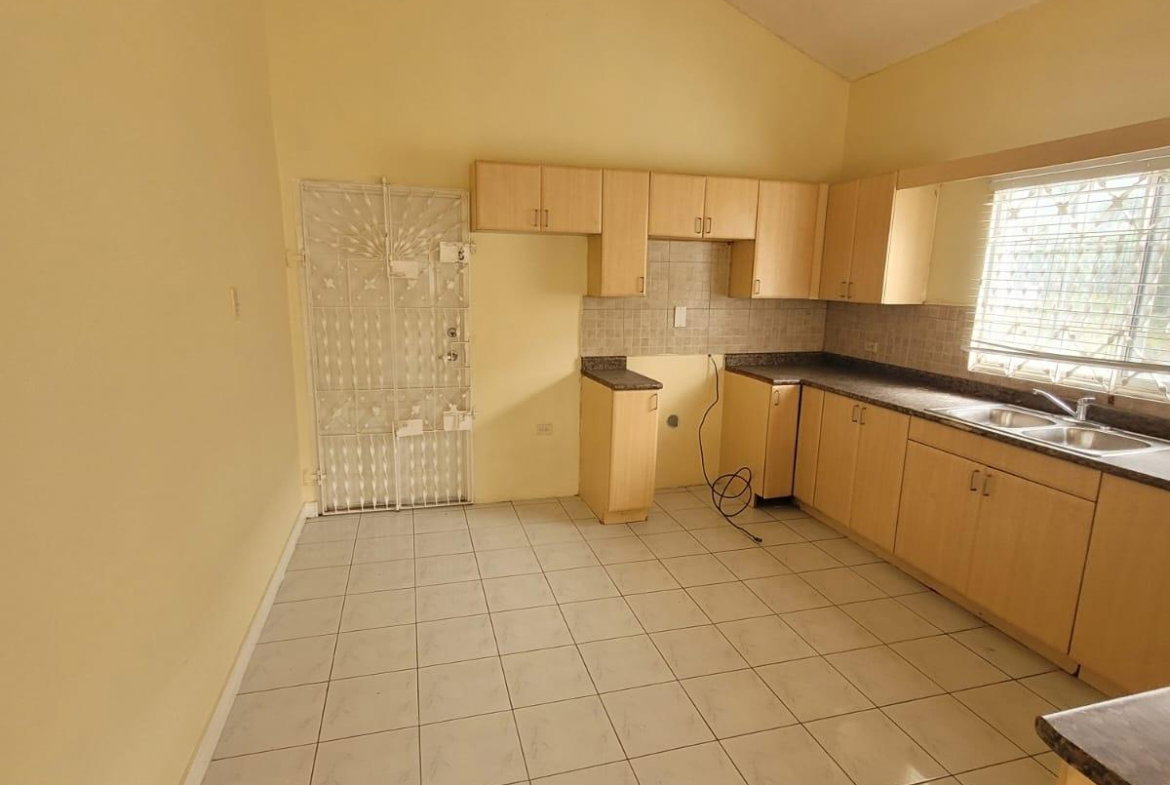 Tenth image of 43 b` Caribbean Estate in Caribbean Estates, St. Catherine, Jamaica - property is For Rent