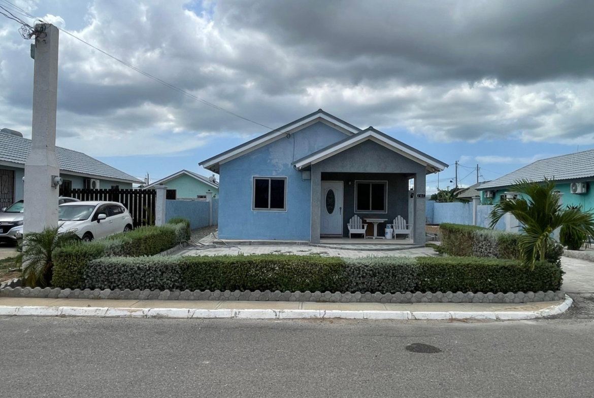 First image of 707- The Orchards, 25 Peach cr in Innswood, St. Catherine, Jamaica - property is For Rent