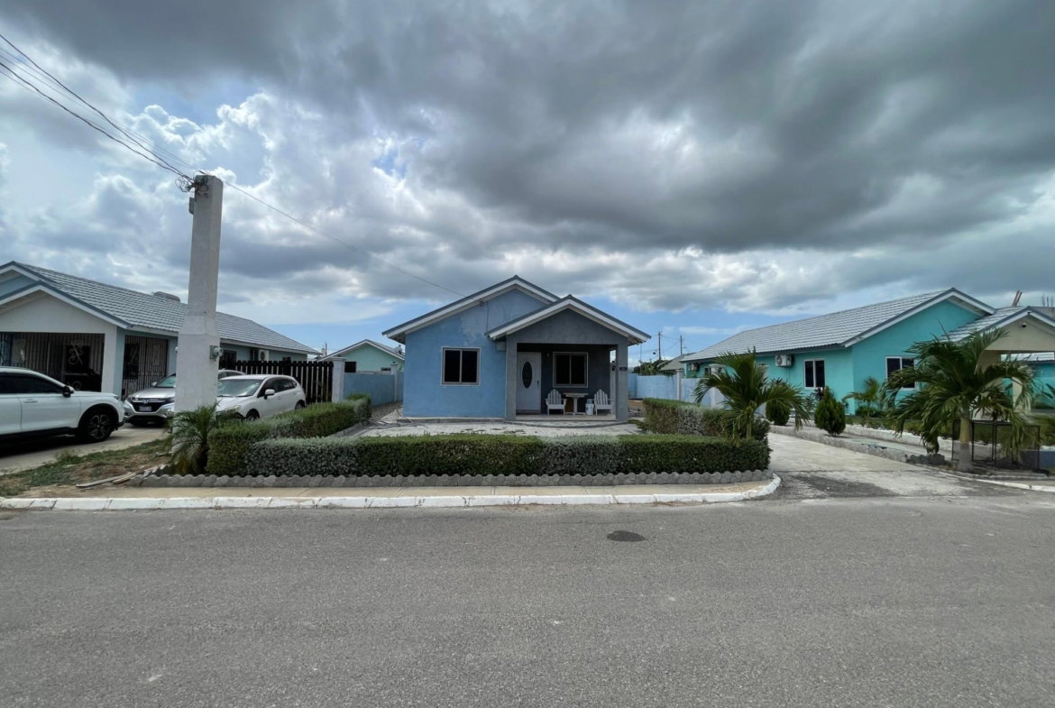 Seventh image of 707- The Orchards, 25 Peach cr in Innswood, St. Catherine, Jamaica - property is For Rent
