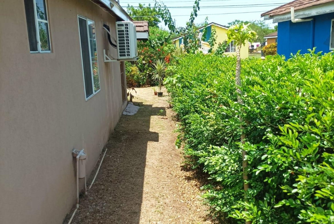 Seventeenth image of 798 New Harbour Village 1 in Old Harbour, St. Catherine, Jamaica - property is For Sale