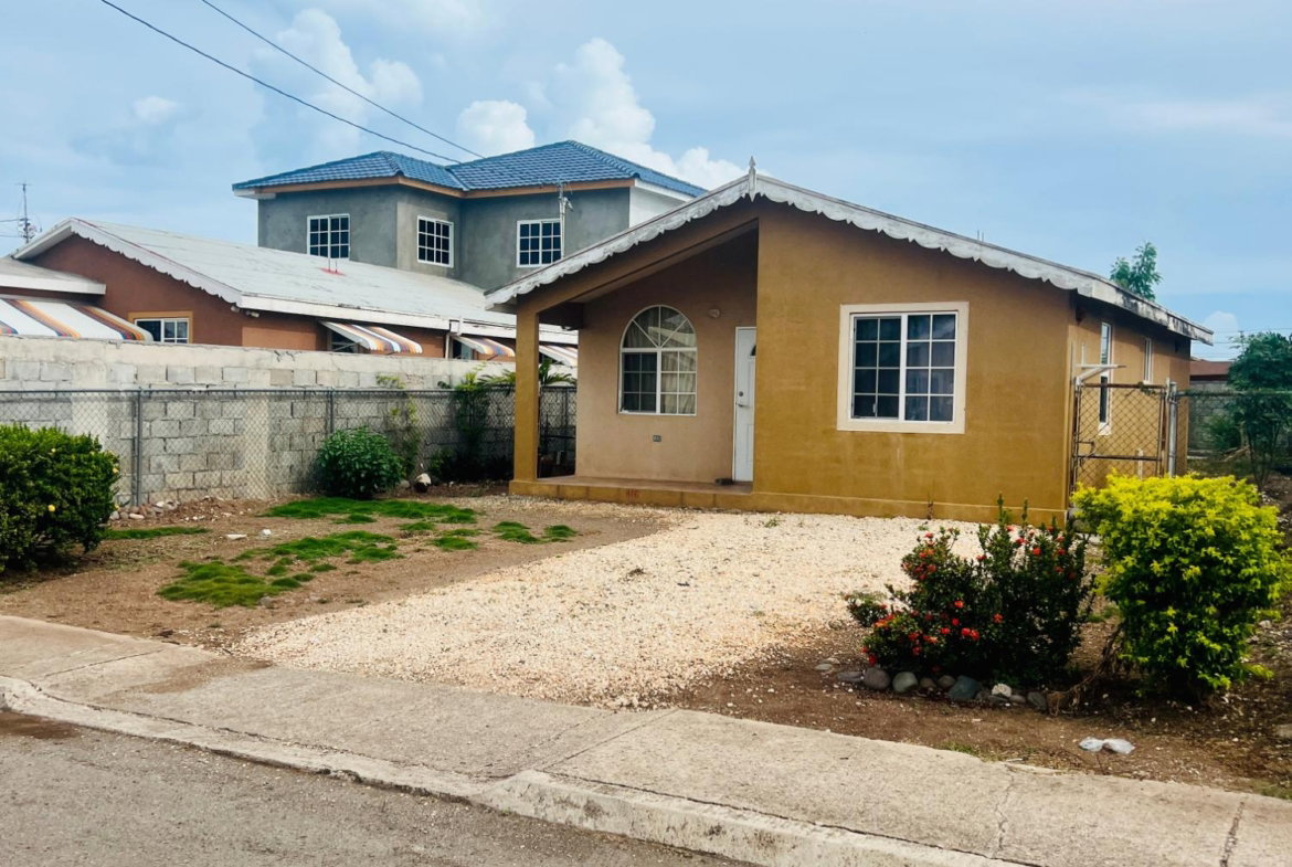 Second image of 32 Modelle Cres,new Harbour in Old Harbour, St. Catherine, Jamaica - property is For Sale
