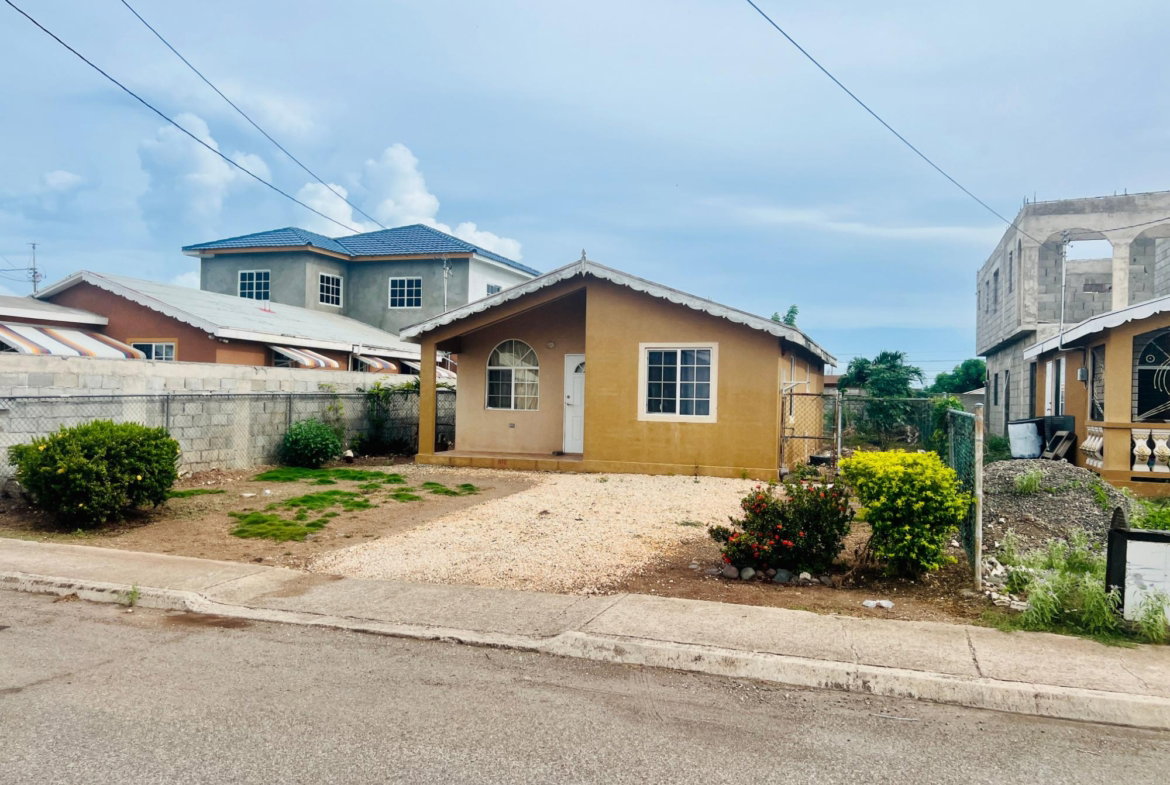 First image of 32 Modelle Cres,new Harbour in Old Harbour, St. Catherine, Jamaica - property is For Sale