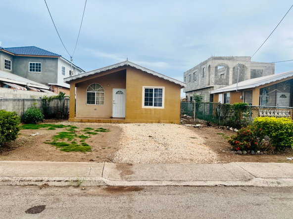 Fourth image of 32 Modelle Cres,new Harbour in Old Harbour, St. Catherine, Jamaica - property is For Sale