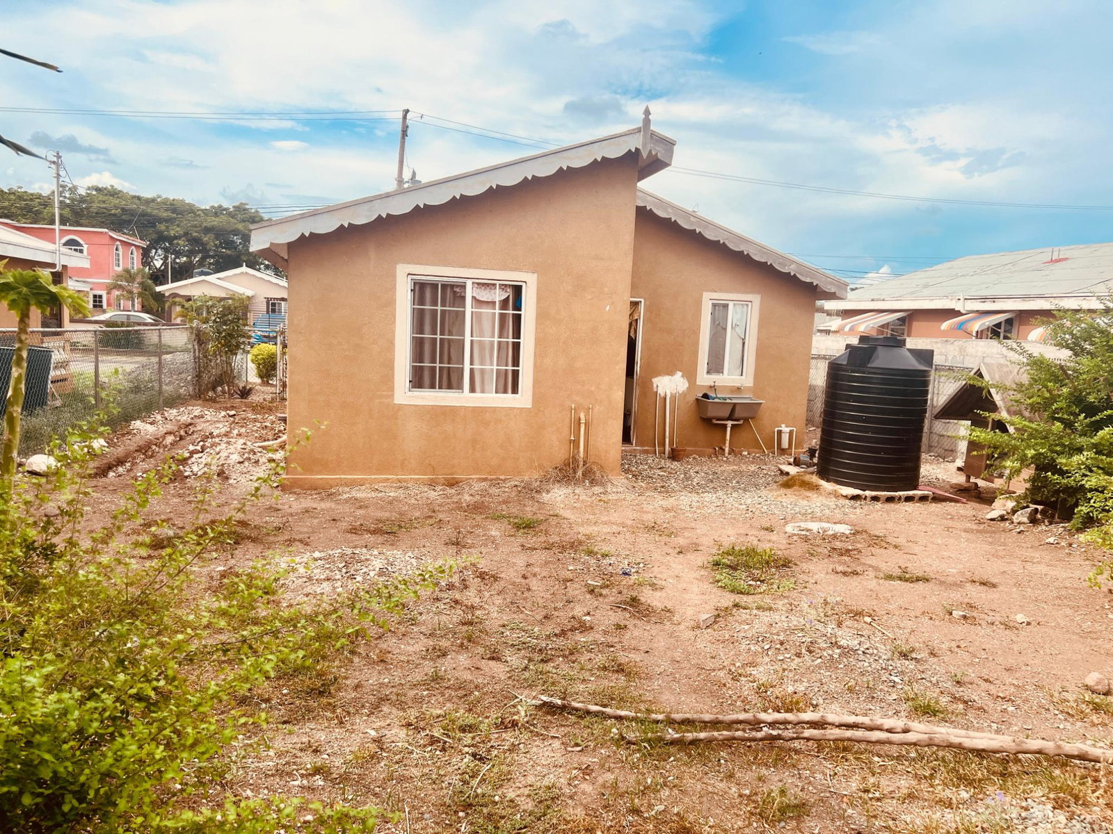 Fifth image of 32 Modelle Cres,new Harbour in Old Harbour, St. Catherine, Jamaica - property is For Sale