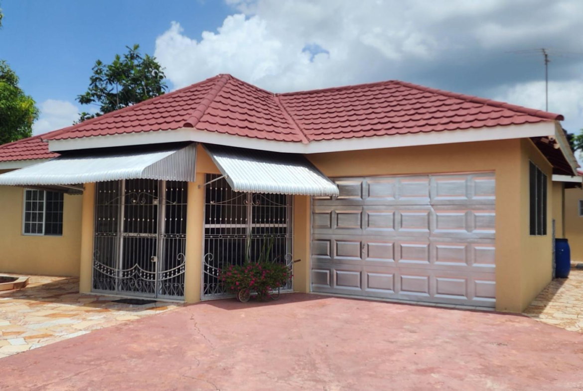 Second image of 17 Strawberry Hill in Four Paths, Clarendon, Jamaica - property is For Sale