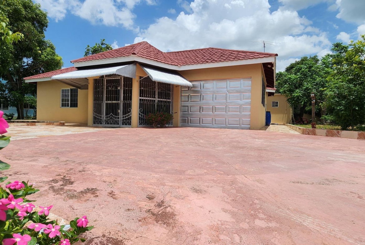 First image of 17 Strawberry Hill in Four Paths, Clarendon, Jamaica - property is For Sale