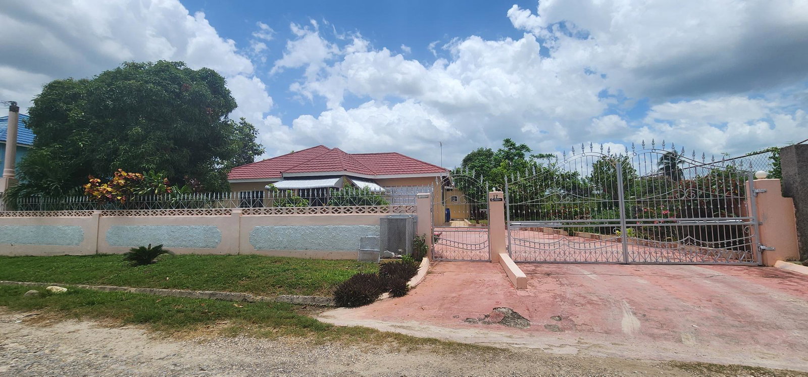 Tenth image of 17 Strawberry Hill in Four Paths, Clarendon, Jamaica - property is For Sale
