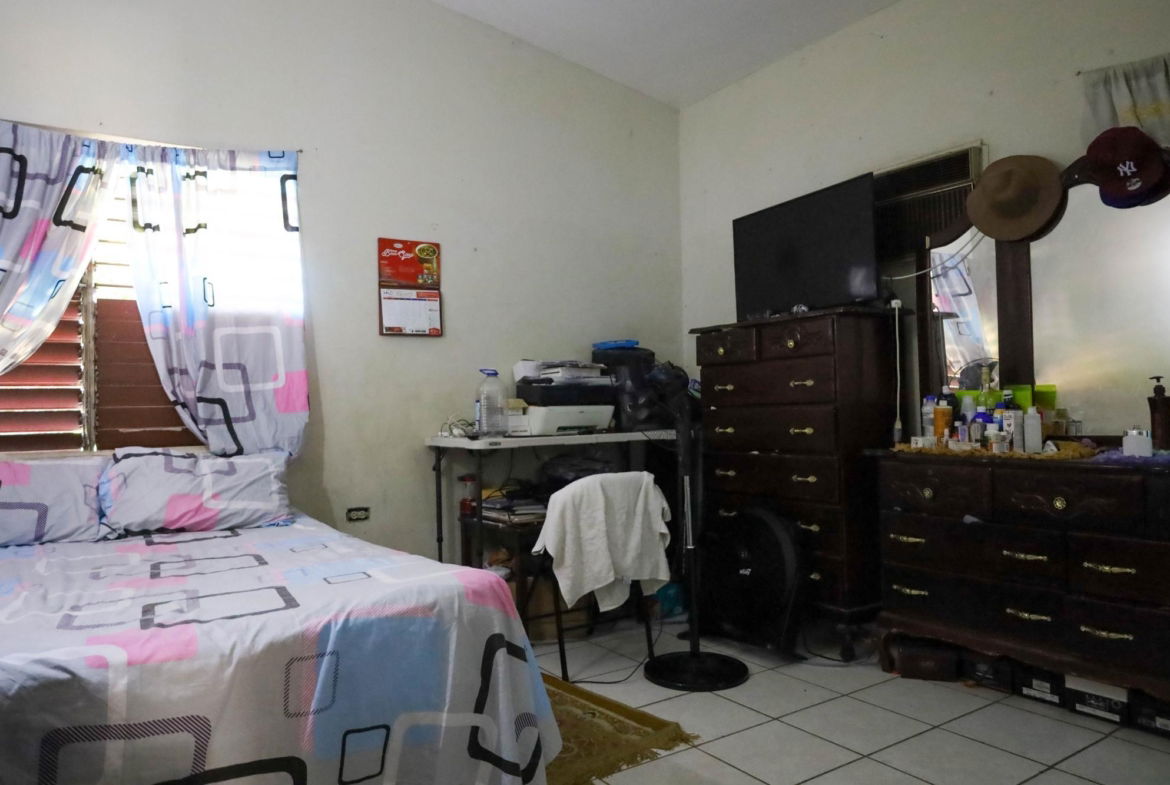 Fourth image of 5 Cassia Glades,kingston 10 in Kingston 10, St. Andrew, Jamaica - property is For Sale