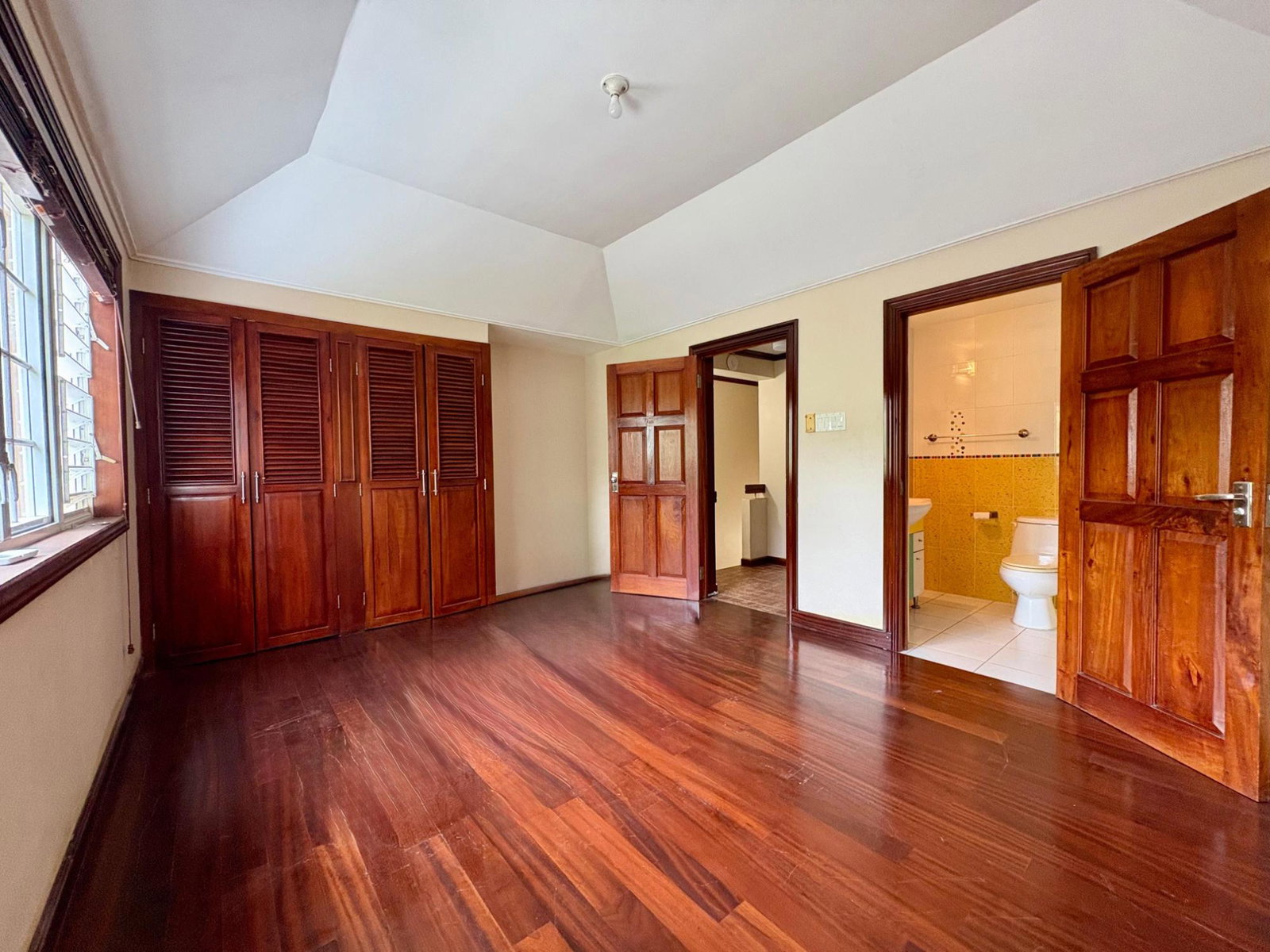 Twelfth image of Townhouse-20 Manor Park Drive in Kingston 8, St. Andrew, Jamaica - property is For Sale