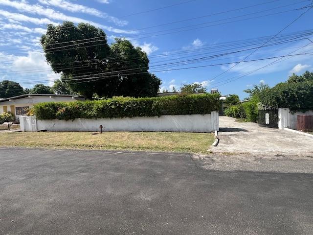 Fourth image of 31 Hurlingham dr Meadowbrook in Kingston 19, St. Andrew, Jamaica - property is For Sale