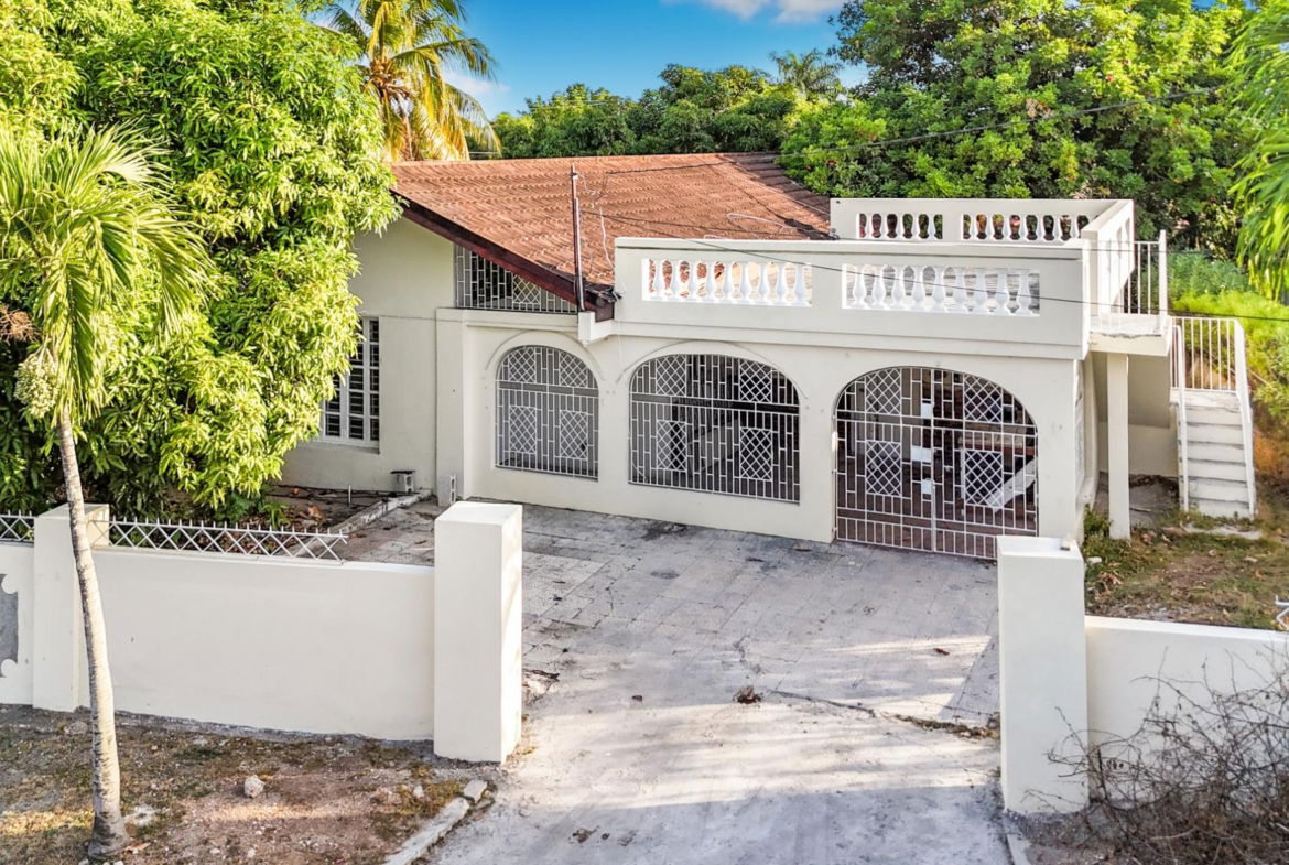 First image of 1 Whiteford Close in Kingston 6, St. Andrew, Jamaica - property is For Sale
