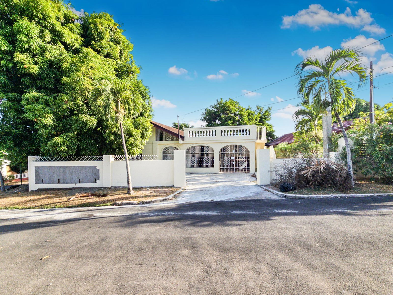 Charming-4-Bedroom-House-for-Sale-in-Jacks-Hill-Kingston-6-–-Renovation-Opportunity Fourth image of 1 Whiteford Close in Kingston 6, St. Andrew, Jamaica - property is For Sale