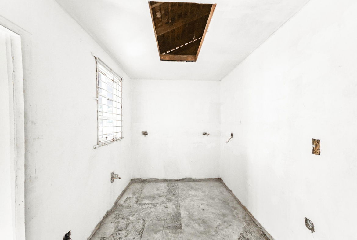 Seventh image of 1 Whiteford Close in Kingston 6, St. Andrew, Jamaica - property is For Sale