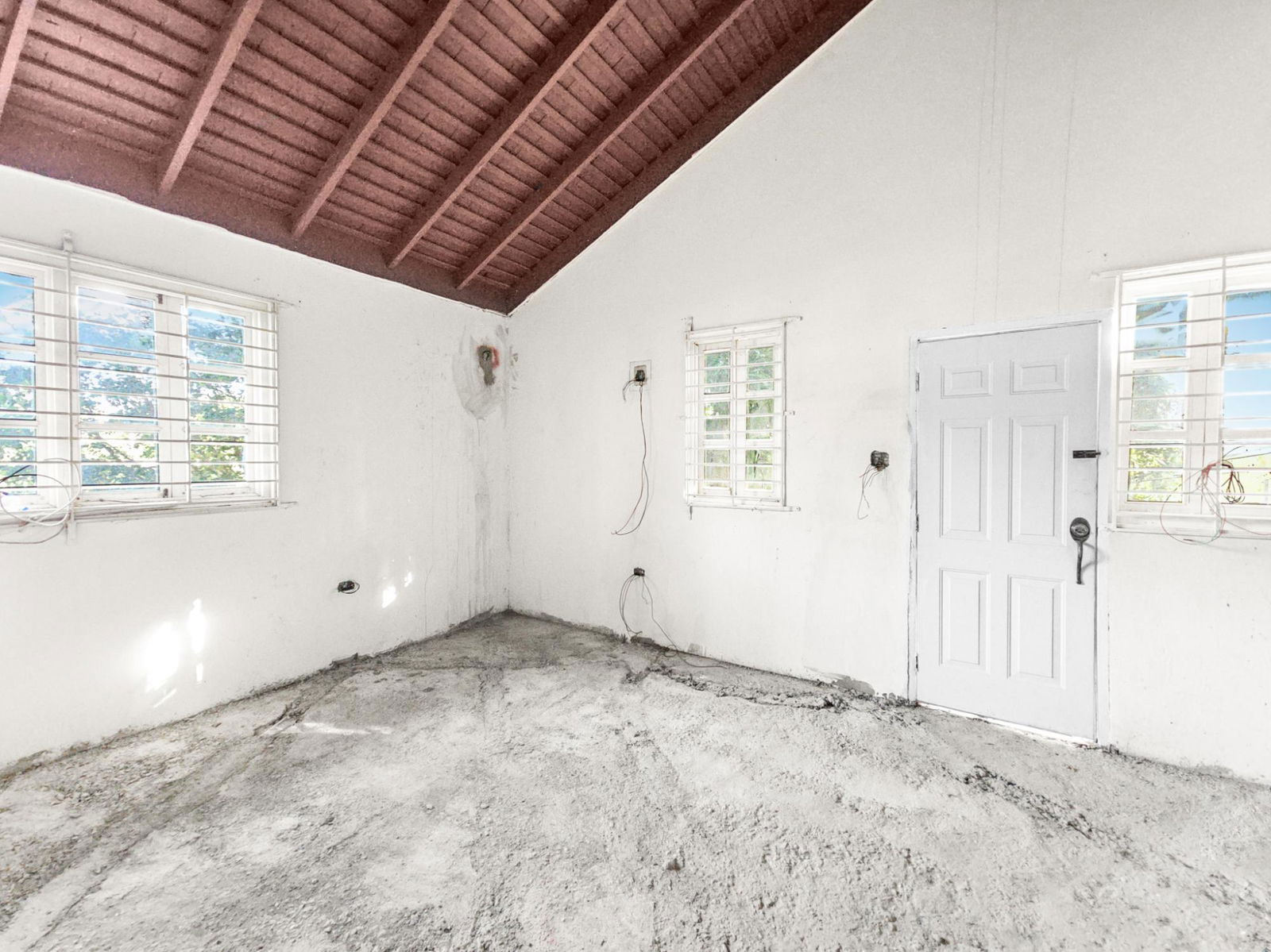 Charming-4-Bedroom-House-for-Sale-in-Jacks-Hill-Kingston-6-–-Renovation-Opportunity Ninth image of 1 Whiteford Close in Kingston 6, St. Andrew, Jamaica - property is For Sale