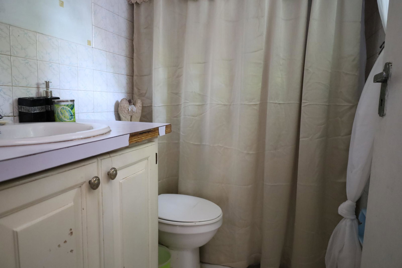 Fourteenth image of 5 Acres Place, Queensbury in Kingston 19, St. Andrew, Jamaica - property is For Sale