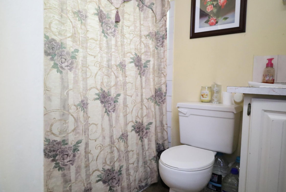 Tenth image of 5 Acres Place, Queensbury in Kingston 19, St. Andrew, Jamaica - property is For Sale