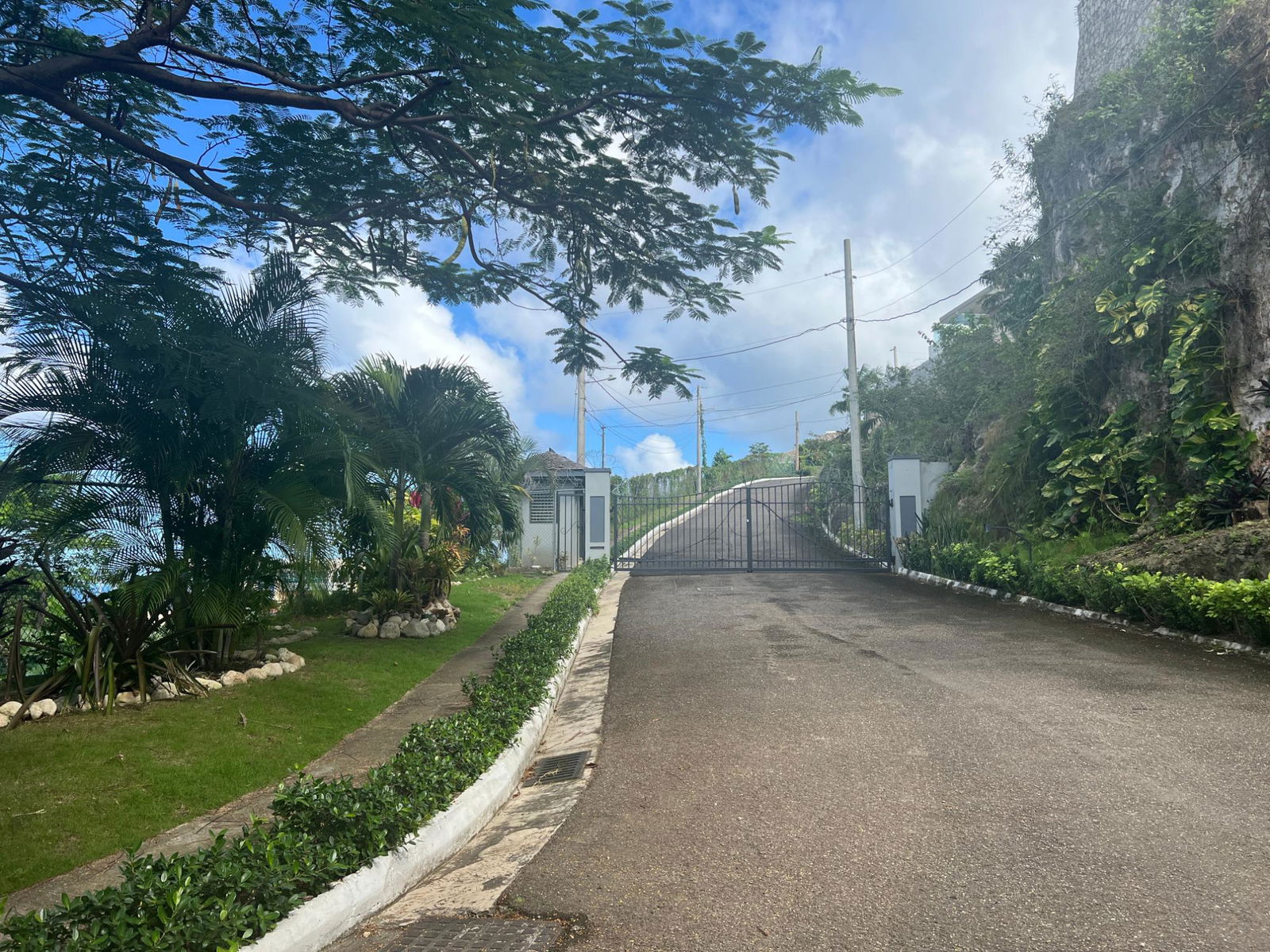 Contemporary-Townhouse-for-Sale-in-Ocho-Rios-St.-Ann-Caribbean-Sea-Views Second image of Ocho Rios Bypass, Buckfie in Ocho Rios, St. Ann, Jamaica - property is For Sale