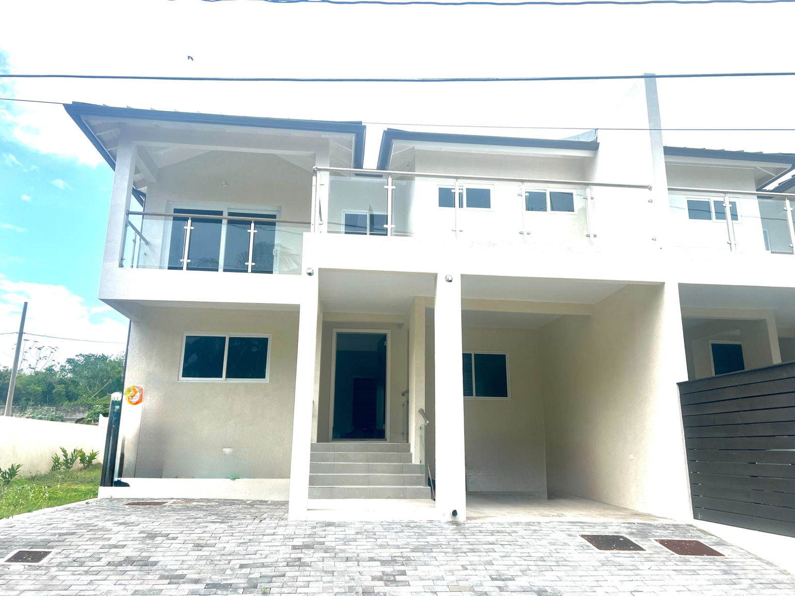 Contemporary-Townhouse-for-Sale-in-Ocho-Rios-St.-Ann-Caribbean-Sea-Views Seventh image of Ocho Rios Bypass, Buckfie in Ocho Rios, St. Ann, Jamaica - property is For Sale