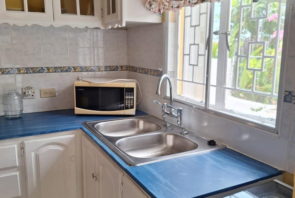 First image of 6 Fairlane Avenue in Kingston 6, St. Andrew, Jamaica - property is For Rent