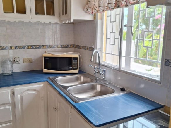 First image of 6 Fairlane Avenue in Kingston 6, St. Andrew, Jamaica - property is For Rent